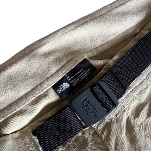 Classic The North Face Paramount Convertible Pants in khaki beige - Picture 6 of 7